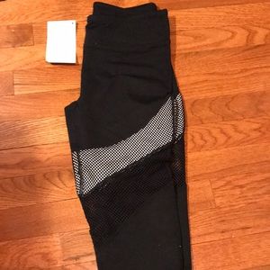 NWT Fabletics leggings with mesh inserts
